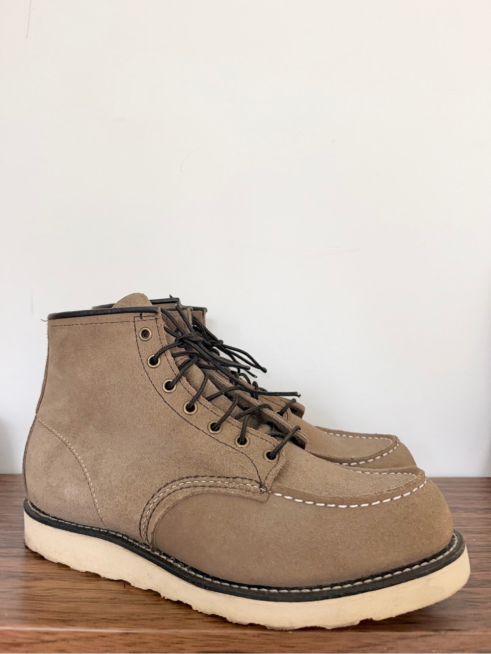 Red Wing Heritage 8863 Moc Toe Shoes in Tan Suede Lace-Up Boots Mens 11.5 USA